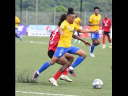 Harbour View’s Oquassa Chong (foregroung) gets the better of Arnett Garden’s Ezran Simpson during their Jamaica Premier League match at the UWI-JFF Captain Horace Burrell Centre of Excellence on Friday, September 10, 2021.