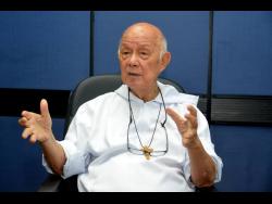  Father Richard Ho Lung, founder of Missionaries of the Poor.
