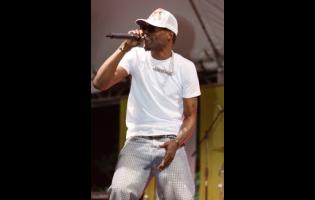 Shawn Storm performing at Angola Festival.