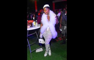 Krucial Diva keeps it trendy and chic.