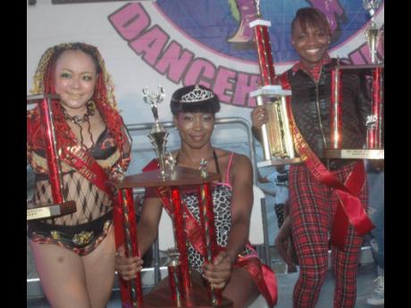 The 2015 International Dancehall Queen Keisha Rodney (centre) flanked by Hirata ‘Bom Bom’ Masaki (left) and Joan Mendy.