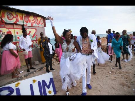 Credit: Ricardo Makyn ‘Queenie’ Espuet and her husband Duwayne ‘Dewy’ Scarlett