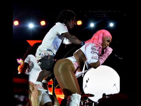 Pamputtae and her dancer certainly had the attention of the audience.