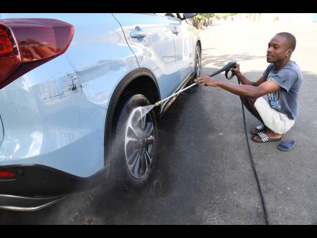 Despite his disability, Williams does not let that stop him from putting in the work.