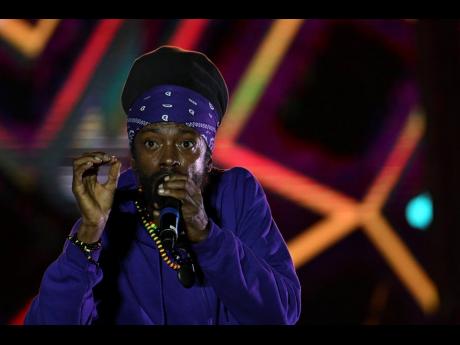 Which song do you think I-Wayne is performing?