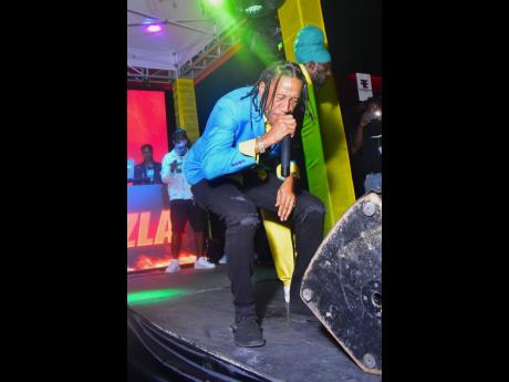 Guest artiste Ricky General complemented Sizzla well.