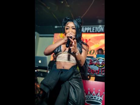 Stalk Ashley sings her favourites for the guests.