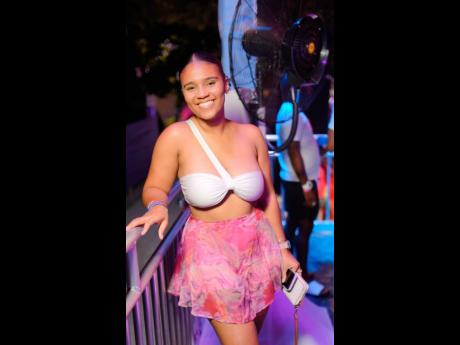 Sara- Dale Smith flashed the lens with a gorgeous smile at the Dream Weekend Launch Party in Negril.