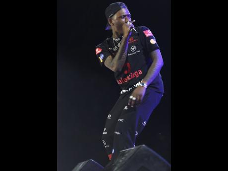Dancehall superstar, Valiant, brought a smooth and composed flow to the slew of young talents who brought the curtains down at Sashi Live on Saturday.
