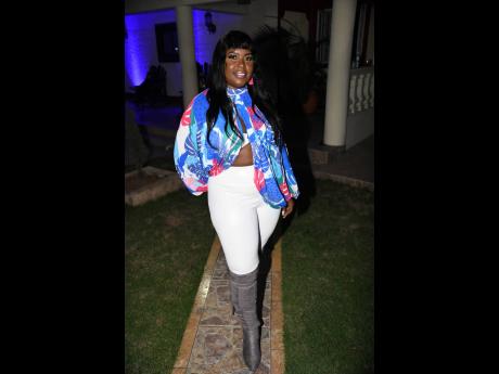 Honor Robinson was seen chilling at Bounty Killer’s birthday party, held in Kingston last week. 