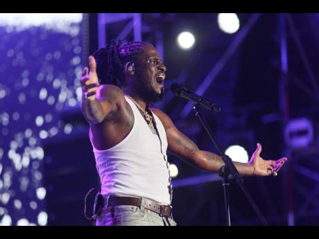 Aidonia giving a soulful performance Friday night at Reggae Sumfest.