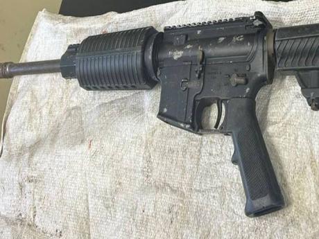 AR16 assault rifle seized in Greendale, Spanish Town
