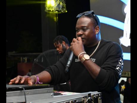 Credit: Ashley Anguin DJ Ashile kept the early patrons entertained, building a vibe for the rest of the night.