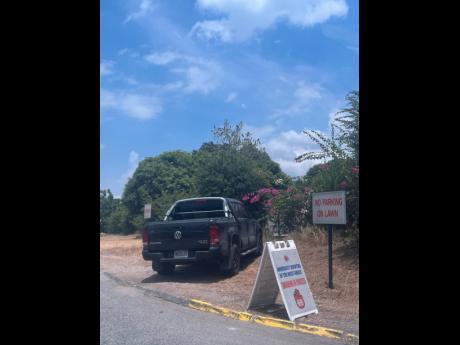 This motorist decided to use the lawn.