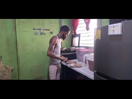 Credit: Almando Smith Jermaine Bentley’s kitchen is filled with more than spice — it’s filled with love.