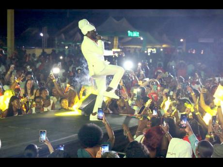 Credit: Nathaniel Stewart Reggae royalty Sizzla thrills fans with hits spanning three decades of his career.