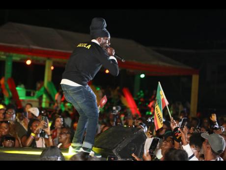 Credit: Nathaniel Stewart Sizzla Kalonji had the Sabina Park crowd on their feet.