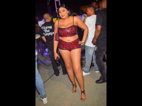 Credit: Anthony Minott Sandy Unstoppable came right out.