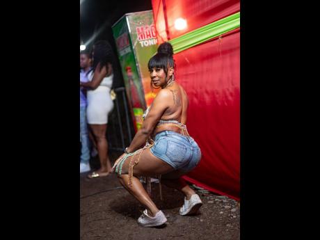 Nicola ‘Nikki Hype’ Shaw glistened from head-to-toe at Magnum Riva Bash.