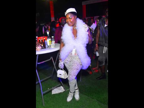 Krucial Diva keeps it trendy and chic.